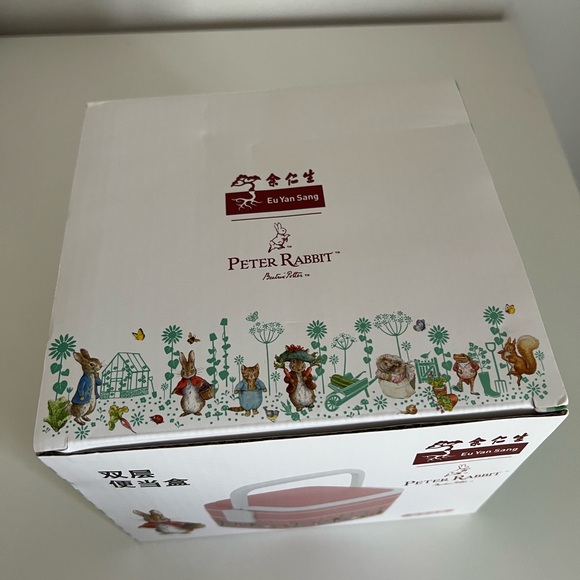 Peter Rabbit Pink 2-tier Bento Box - Picture 11 of 12